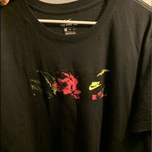 Nike T Shirt